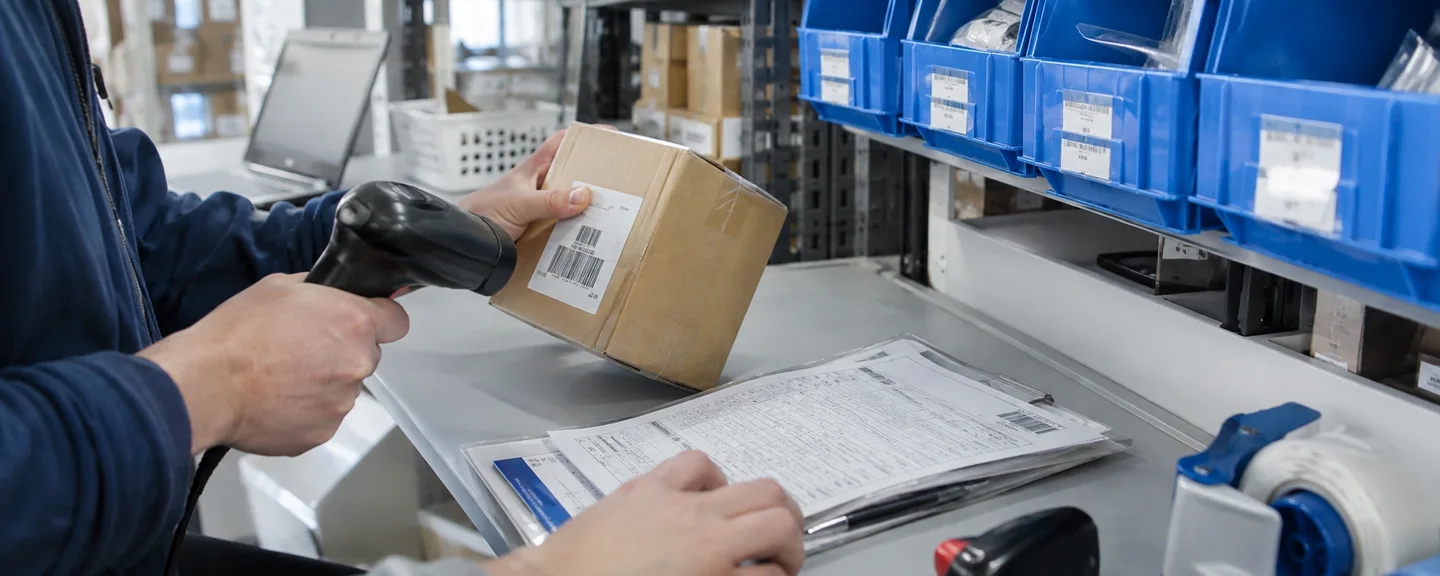 FCの報告と出荷前の記録を突き合わせる
